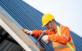 Best Commercial Roofing Services  in Cedar Rapids, IA